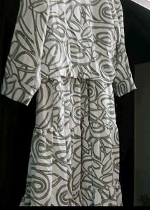Stylish Tiered Maxi Dress with Jacket - L Size