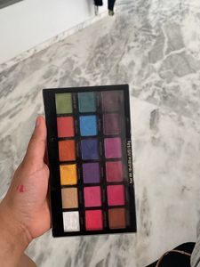 Revolution Eyeshadow Palette