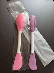 Dual-Ended Facial Tool - pack of 4