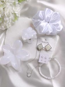 Flower Claw Clip Set💫