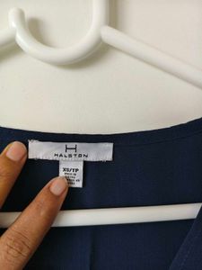Chic Sleeveless Navy Blue Top