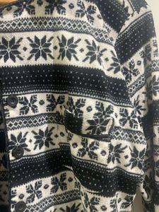 Cozy Snowflake Print Button-Up Shirt
