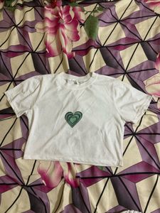 SSS Cute Heart Graphic Crop Top