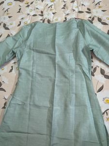 W Elegant Kurta with Pink &amp; Gold Print