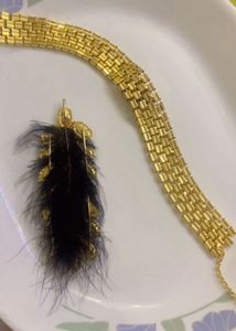 Stunning Feather &amp; Crystal Choker Necklace