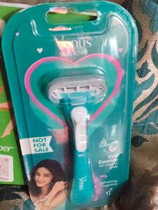 Whisper &amp; Venus Hygienic Kit 1+1 combo