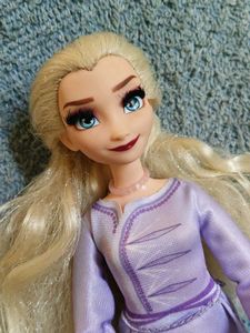 Disney Frozen Elsa Fashion Doll
