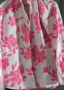 SHEIN Pink Floral Print Button-Up Shirt