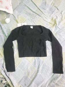 ♡  Black Full Sleeve Top For Women ♡  Little Bit Cropped ♡ XS Size♡