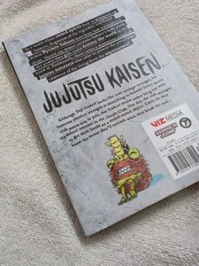 Jujutsu Kaisen Manga Volume 1