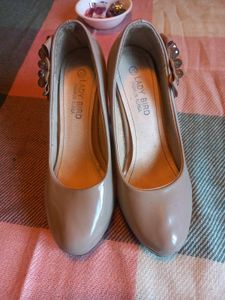 Lady Bird Heels - Stylish Pumps Size 37
