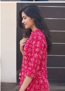 Vibrant Pink Floral Print Kurta