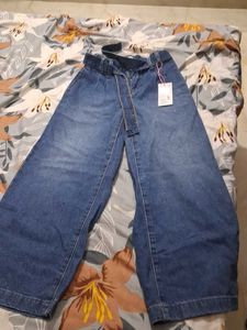 Wide Leg Denim Jeans with Belt