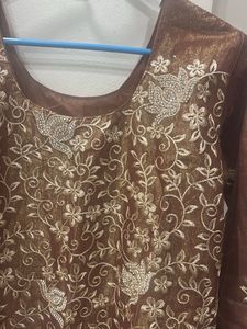 Elegant Embroidered Kurta