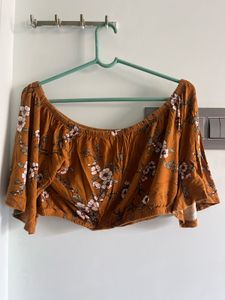 Off-Shoulder Floral Print Crop Top