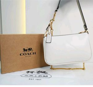 Coach Daisy Shoulder Bag Flower Edition 🌻