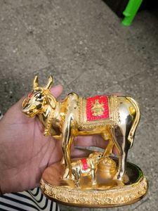 idol murti cow