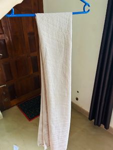 price drop🎉😍6 dupattas -5+ 1 free (white)