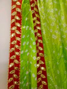 Bandhani Dupatta almost new