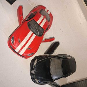 2 KINSMART Die cast cars