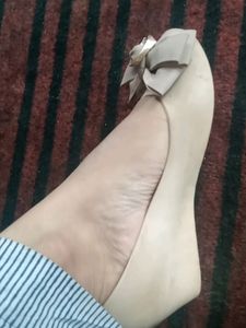 Elegant Ballet Flats with Bow Accent