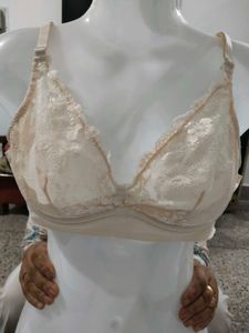 Premium White Soft Lace Full-Coverage Bra (Size: 3