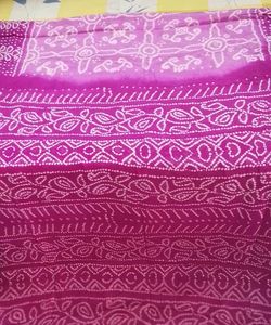 BRAND New Pink Bandhani Saree attached f