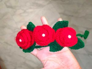 Handmade Crochet Rose gajra set