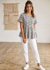 Women floral peplum top