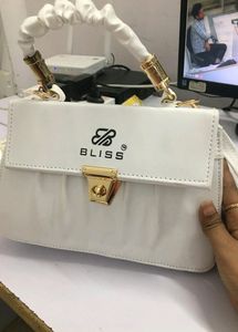 Brand New*** Handbag 👜 For Classy Women
