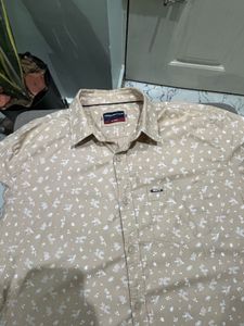 Men's Short Sleeve Button-Up Shirt