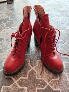 Chic Red Lace-Up Ankle Boots