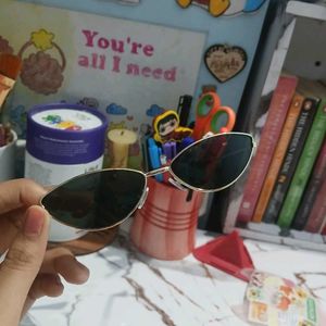 Stylish Cat-Eye Sunglasses