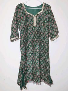Green Printed Kurta with Lace Detail