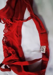 Red Lace Detail 😍