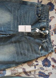 savana Light Wash Denim Jeans
