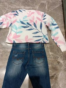 Floral Print Cropped Sweatshirt &amp; Bell Bottom Jean