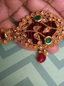 Elegant Ethnic Bajuband