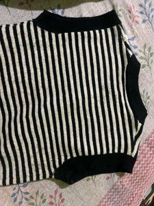 Striped Sleeveless Sweater Vest