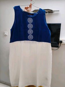 Blue & White Sleeveless Dress