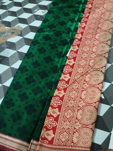 Elegant Green &amp; Red Silk Rich Pallu