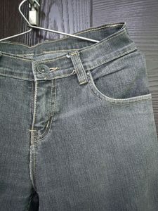 Grey Straight Fit Jeans for Women