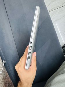 Apple MacBook Pro Laptop