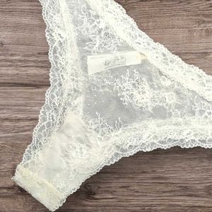 Etam Paris Luxurious White Lace Briefs