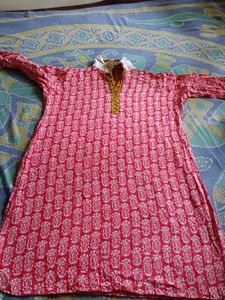 Stylish Red printed kurti for daily wear