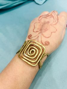 Unique Spiral Bangle Bracelet