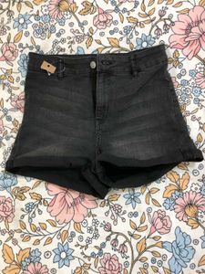 SKIRTS AND SHORTS