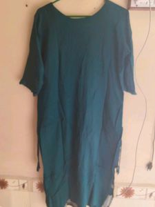 Elegant Teal Kurta with Embellished Neckline