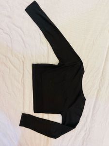 Black Long Sleeve Cropped Top