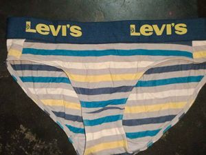 4 peice. Levi's Underwear combo